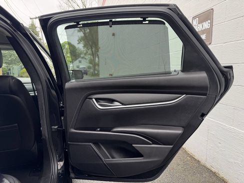 Used 2018 Cadillac XTS w/ Rear Seat Comfort Package image 21