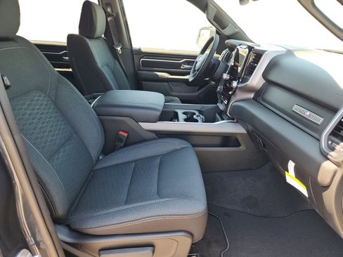 New 2026 RAM 1500 2WD Crew Cab image 15