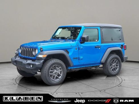 Certified 2025 Jeep Wrangler Sport AWD/4WD image 1