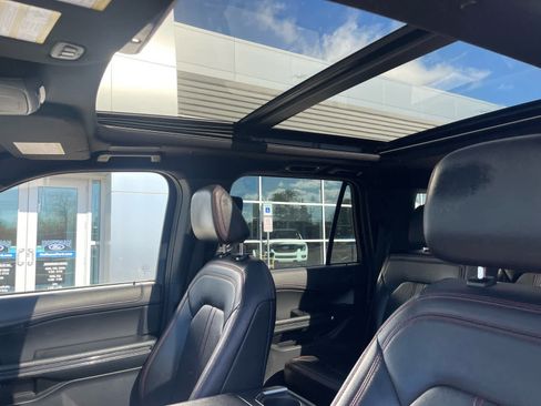 Used 2023 Ford Expedition Max Limited image 12