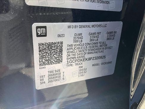 Used 2023 Chevrolet Silverado 1500 LT AWD/4WD image 31