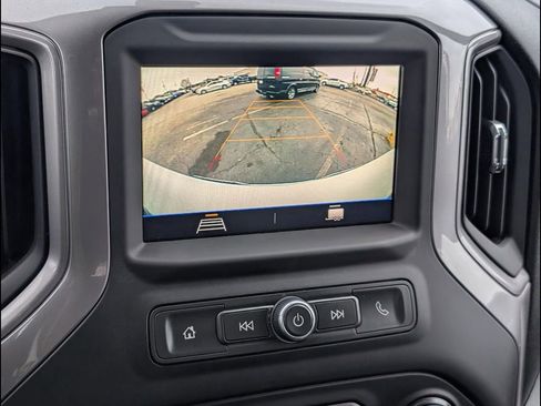 Used 2022 Chevrolet Silverado 1500 Custom image 8