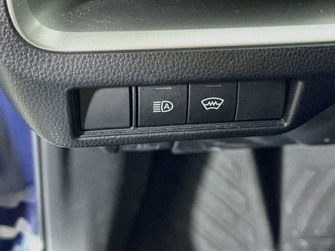 Used 2023 Toyota Prius LE FWD image 21