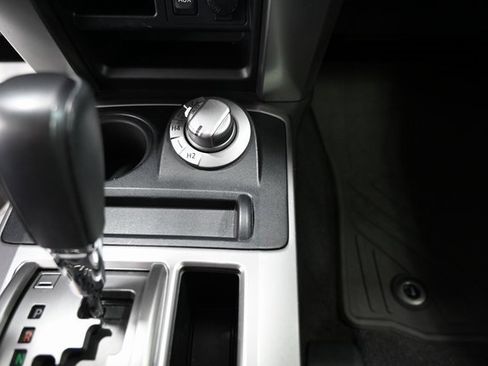 Used 2016 Toyota 4Runner SR5 image 18