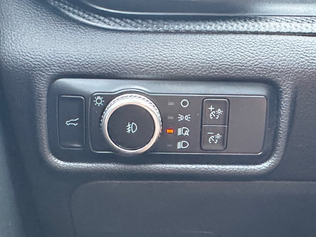 Used 2023 Ford Explorer ST w/ Equipment Group 401A AWD/4WD image 15