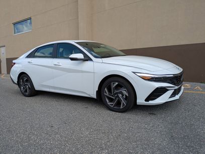 Used 2025 Hyundai Elantra Limited