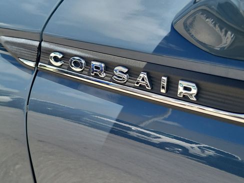 Used 2025 Lincoln Corsair Reserve FWD image 33