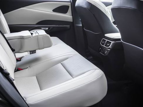 Certified 2026 Lexus RX 350 AWD image 23