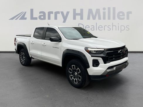 Used 2024 Chevrolet Colorado Z71 w/ Z71 Convenience Package 2 AWD/4WD image 7