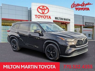Used 2022 Toyota Highlander XLE