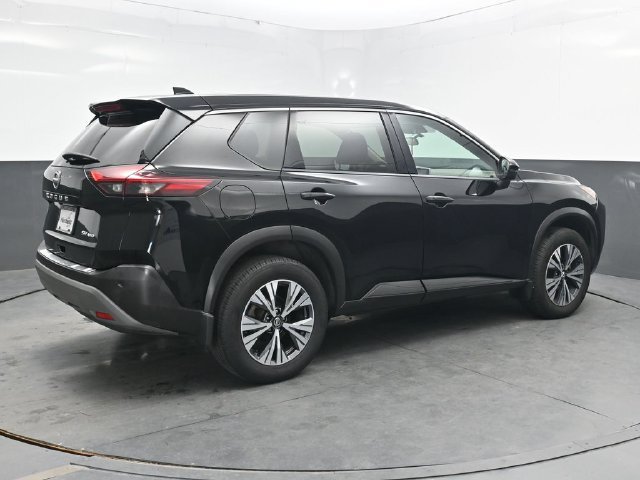 Used 2021 Nissan Rogue SV AWD/4WD image 8