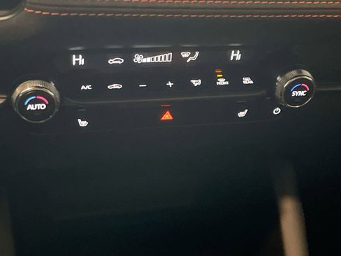 Used 2024 MAZDA MAZDA3 s w/ Appearance Package image 19