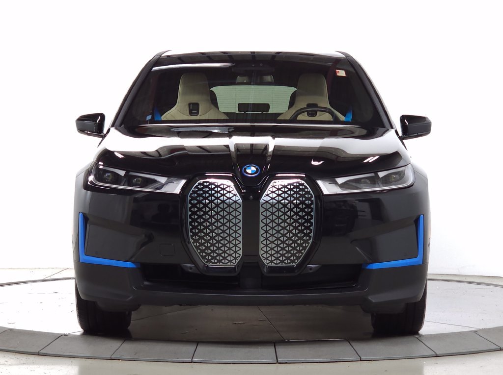 Certified 2024 BMW iX xDrive50 AWD/4WD image 2