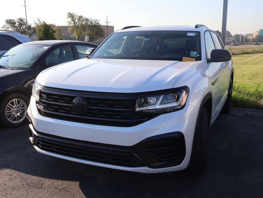 Used 2023 Volkswagen Atlas Cross Sport SEL R-Line AWD/4WD image 8