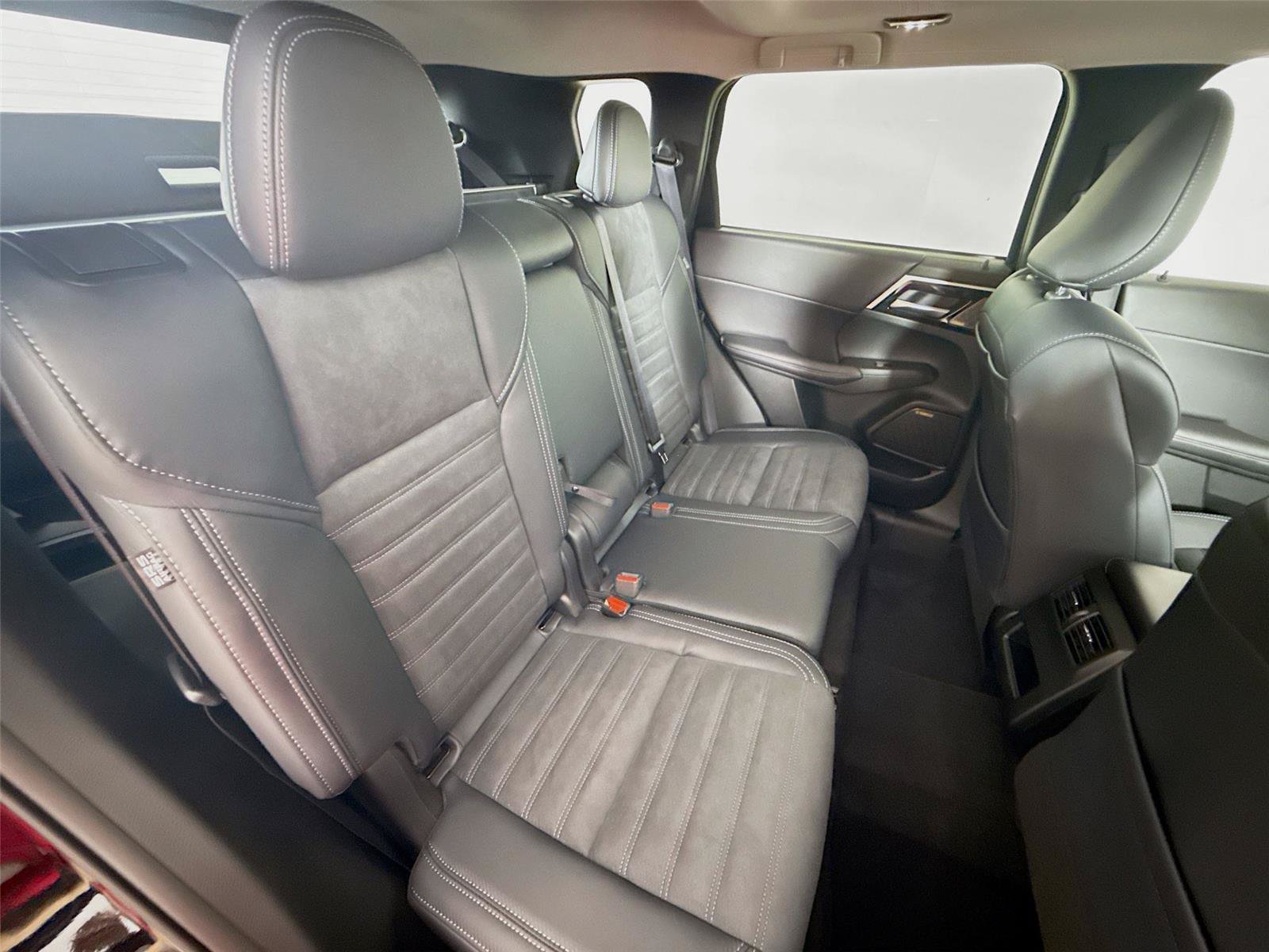 New 2026 Mitsubishi Outlander SE AWD/4WD image 21