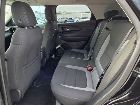 Certified 2025 Chevrolet TrailBlazer LT w/ Convenience Package FWD image 17