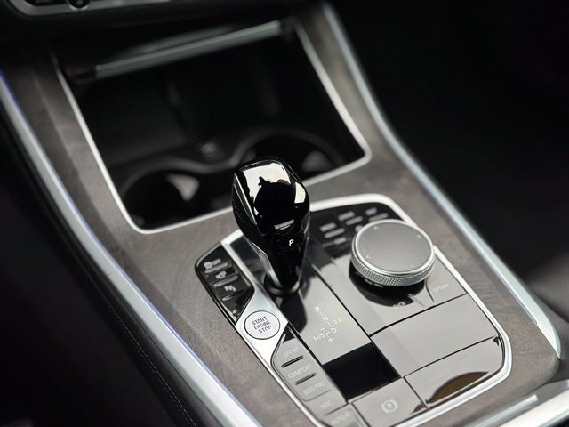 Used 2023 BMW X5 xDrive40i w/ Premium Package AWD/4WD image 13