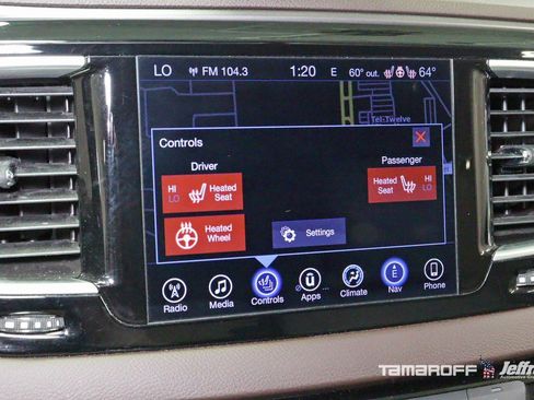 Used 2017 Chrysler Pacifica Touring-L Plus image 10