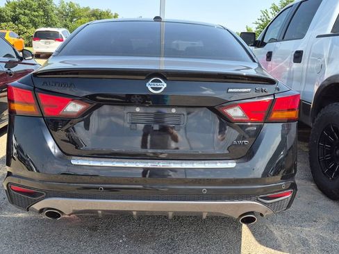 Used 2022 Nissan Altima 2.5 SR w/ Midnight Edition Package AWD/4WD image 4