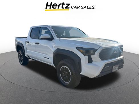 Used 2025 Toyota Tacoma TRD Off-Road image 1