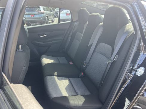 Used 2026 Nissan Sentra SV w/ SV Convenience Package FWD image 17