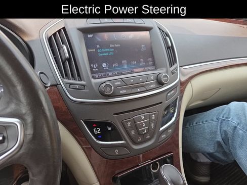 Used 2017 Buick Regal Premium FWD image 11