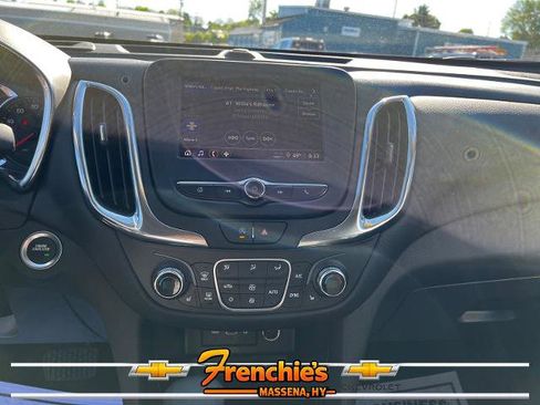 Used 2024 Chevrolet Equinox LT AWD/4WD image 35