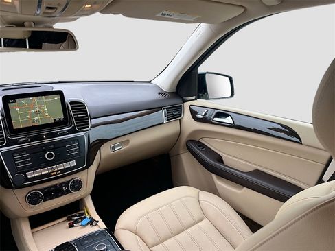 Used 2017 Mercedes-Benz GLE 350 4MATIC image 25