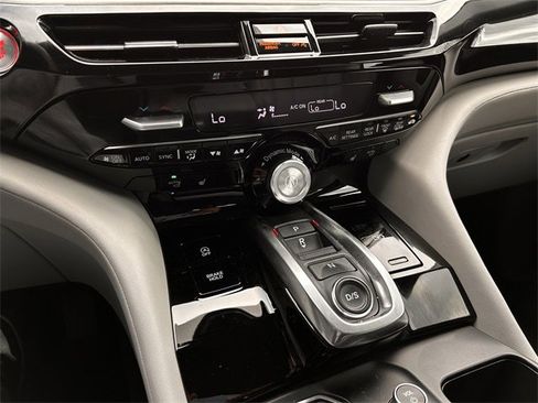 Certified 2024 Acura MDX SH-AWD w/ Technology Package image 20