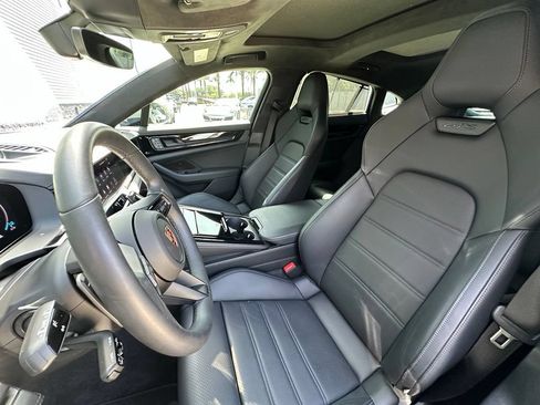 Certified 2026 Porsche Panamera GTS AWD/4WD image 5