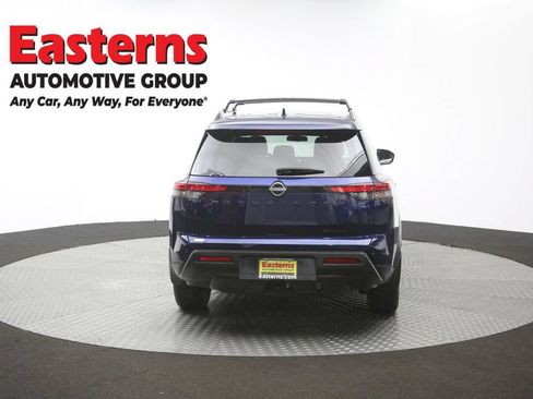 Used 2023 Nissan Pathfinder SV w/ SV Premium Package AWD/4WD image 38