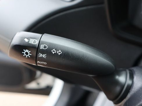 Used 2022 Toyota Corolla Cross LE FWD image 36