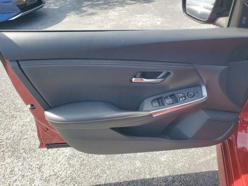 Certified 2023 Nissan Sentra SR image 9