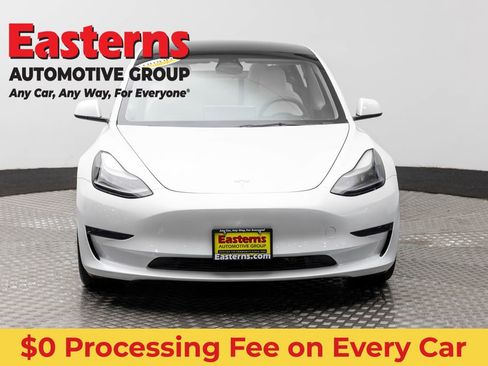 Used 2023 Tesla Model 3 Standard Range RWD image 2