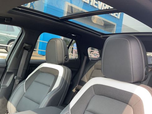 Used 2024 Chevrolet Blazer EV LT AWD/4WD image 13