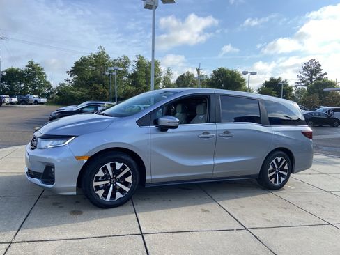 New 2026 Honda Odyssey EX-L image 5