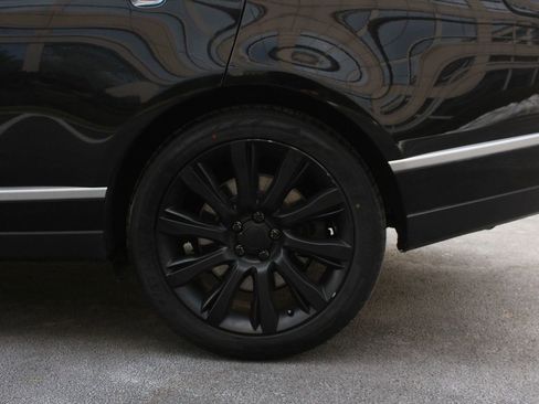 Used 2016 Land Rover Range Rover Supercharged image 10