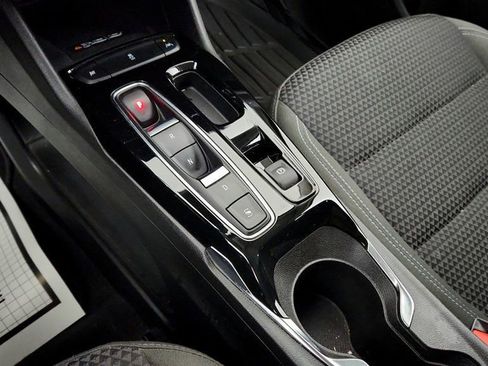 Used 2023 Chevrolet Bolt EUV LT w/ Comfort Package image 16