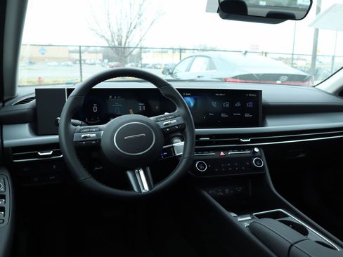 New 2026 Hyundai Sonata SEL FWD image 2