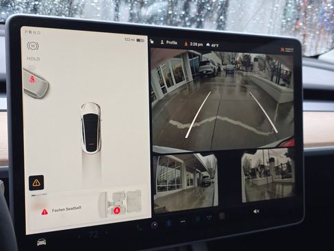 Used 2022 Tesla Model Y Performance image 28