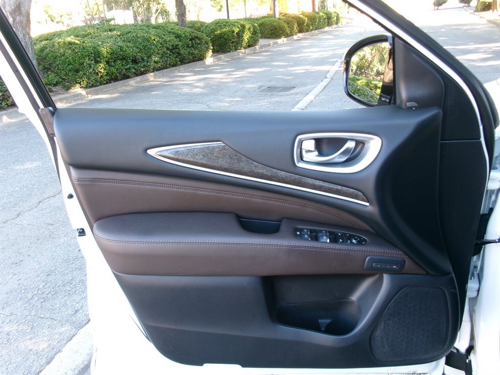 Used 2014 INFINITI QX60 FWD w/ Premium Plus Package image 9