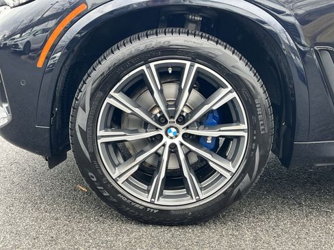 Used 2022 BMW X5 xDrive40i w/ M Sport Package image 12