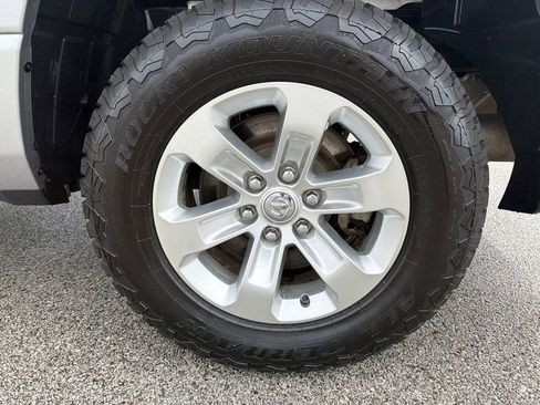 Used 2024 RAM 1500 Laramie AWD/4WD image 30
