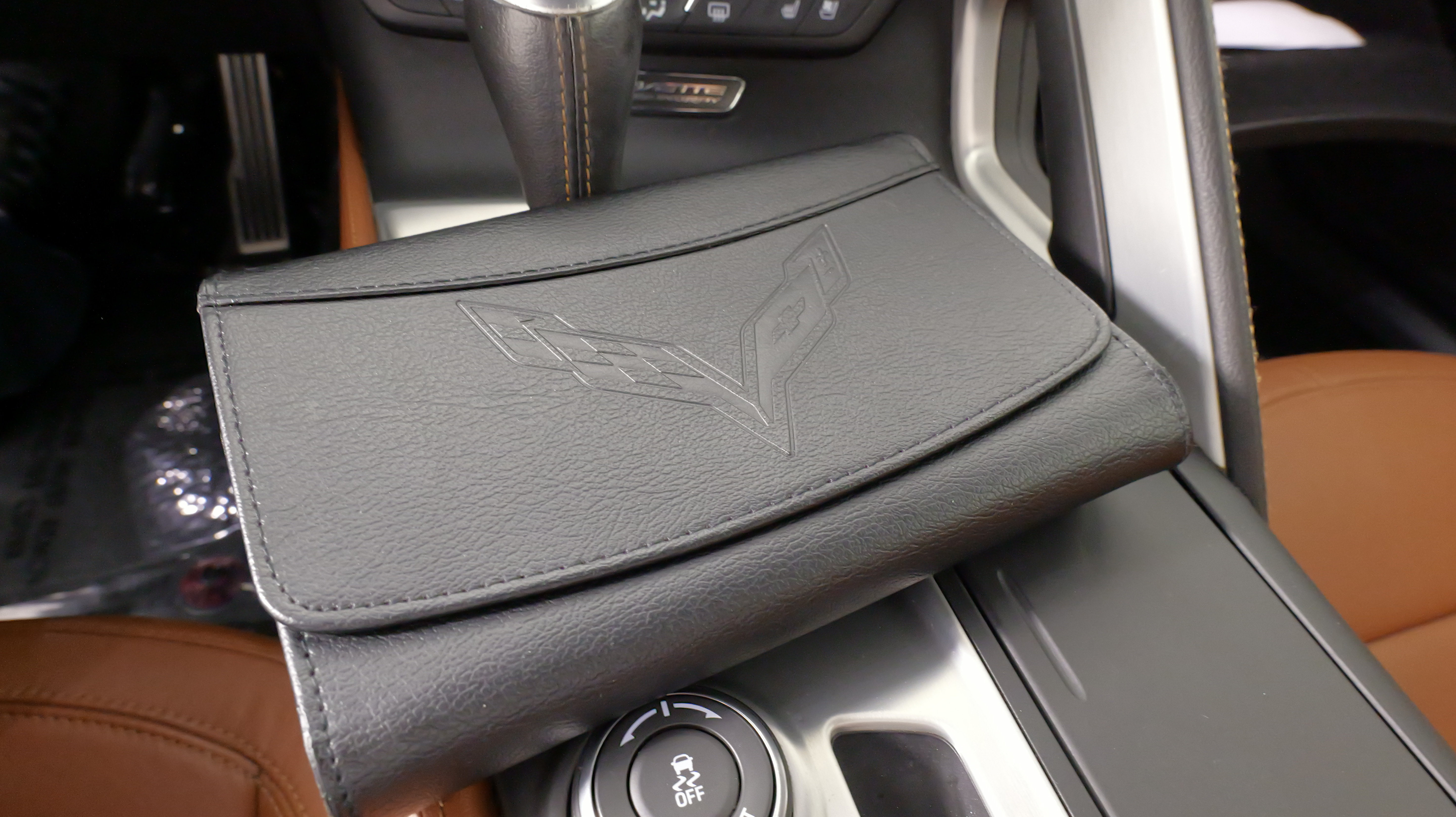 Used 2015 Chevrolet Corvette Stingray Convertible w/ 2LT Preferred Equipment Group RWD image 51
