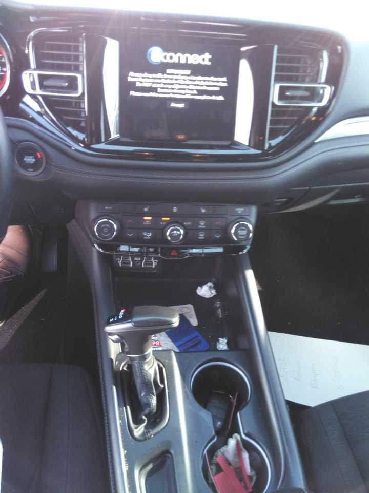 Used 2023 Dodge Durango SXT AWD/4WD image 3