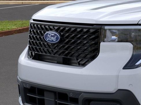 New 2026 Ford Maverick Lariat w/ Black Appearance Package image 18