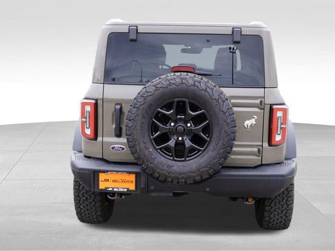 Certified 2025 Ford Bronco Badlands AWD/4WD image 8