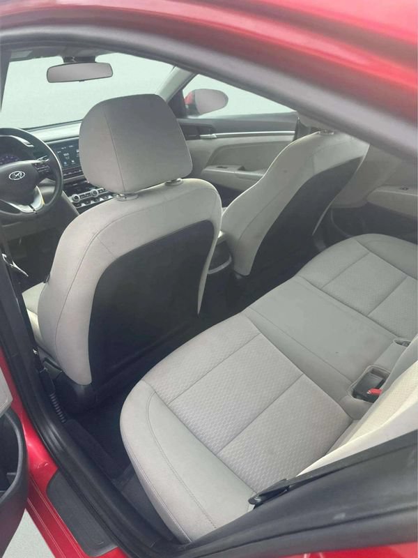 Used 2020 Hyundai Elantra SEL FWD image 15