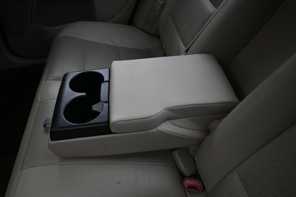 Used 2008 Ford Taurus Limited FWD image 26