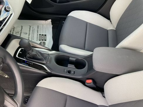 Certified 2025 Toyota Corolla LE FWD image 24